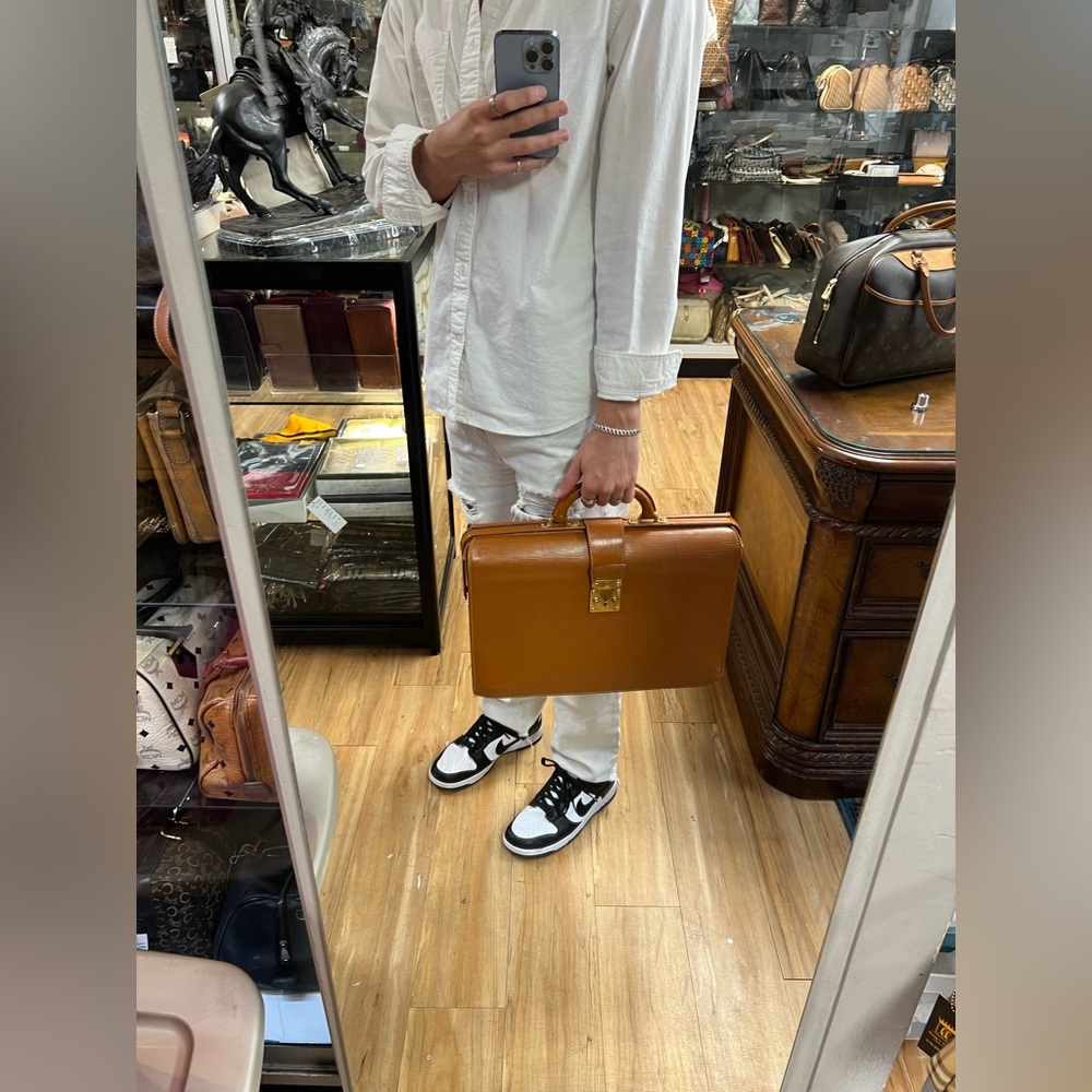 Louis Vuitton Briefcase - Picture 11 of 11